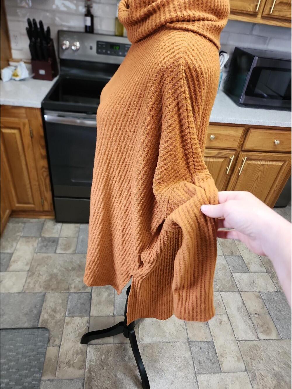 Sweater - Picture 2 of 9